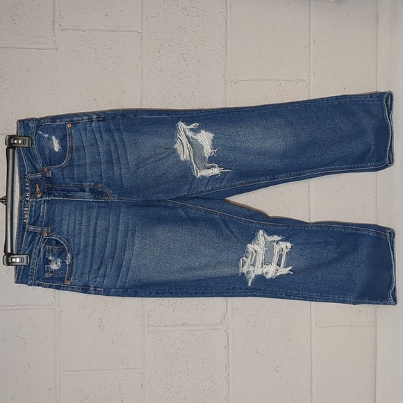 American Eagle Outfitters Denim - Women's American Eagle Mom Straight Jean Denim Size 8 Regular Distressed